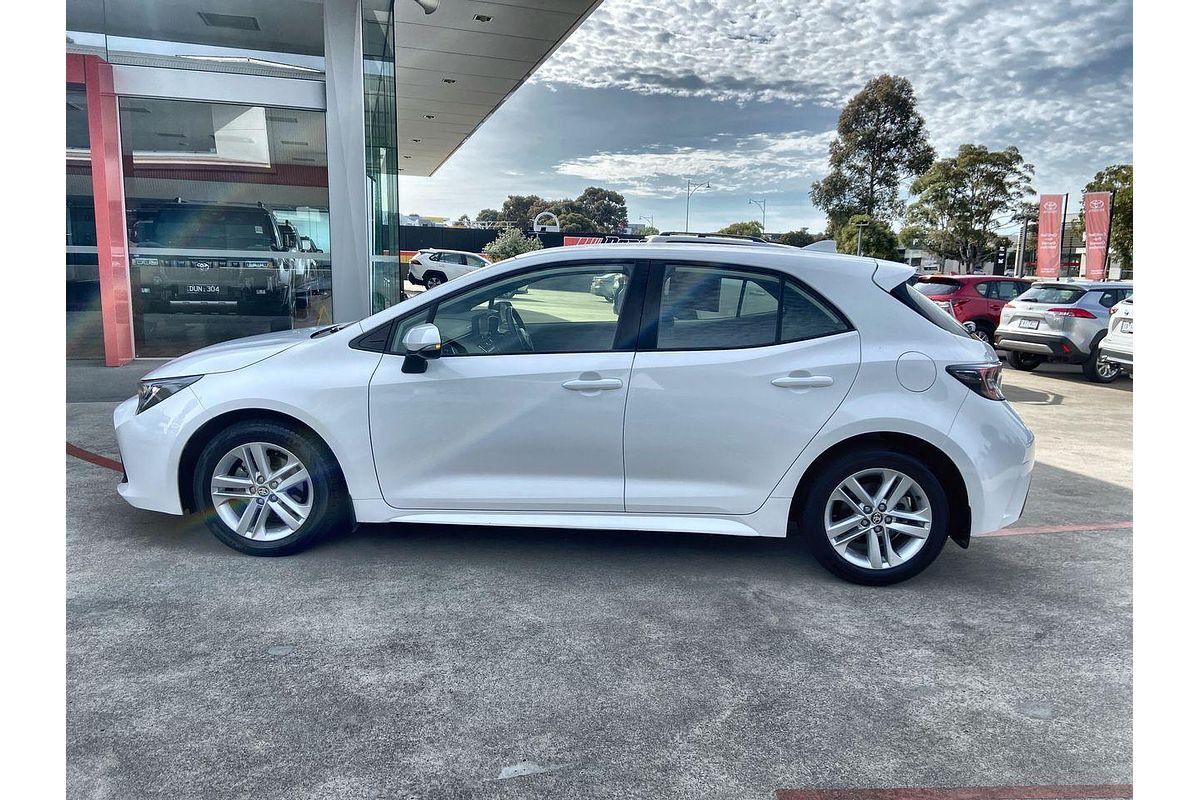 2022 Toyota Corolla Ascent Sport MZEA12R