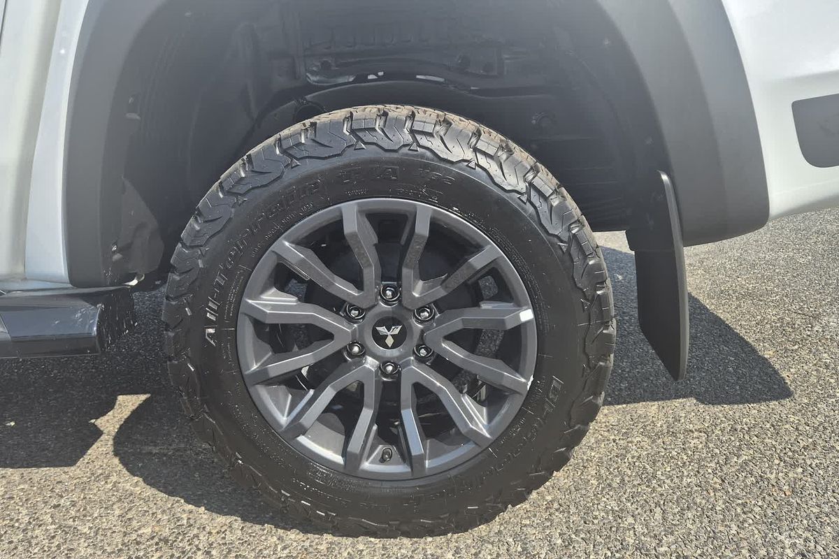 2023 Mitsubishi Triton GSR MR 4X4