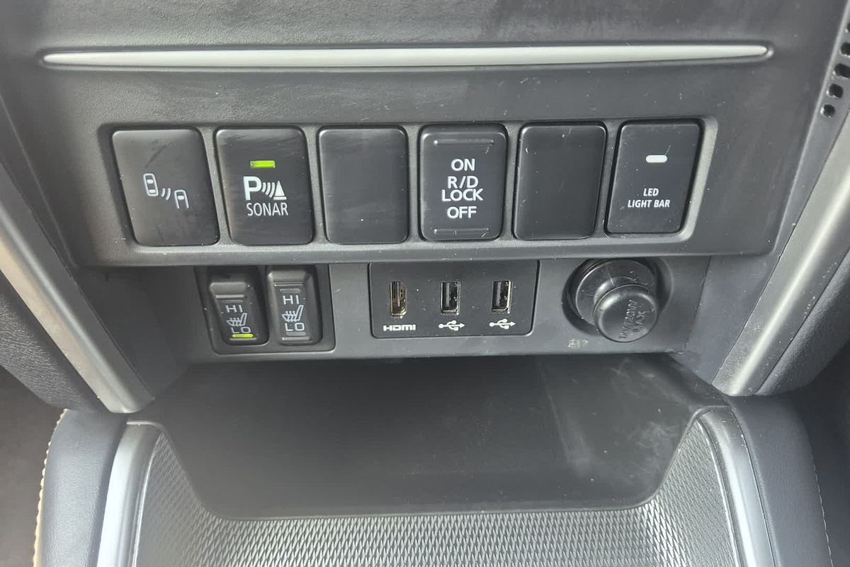 2023 Mitsubishi Triton GSR MR 4X4