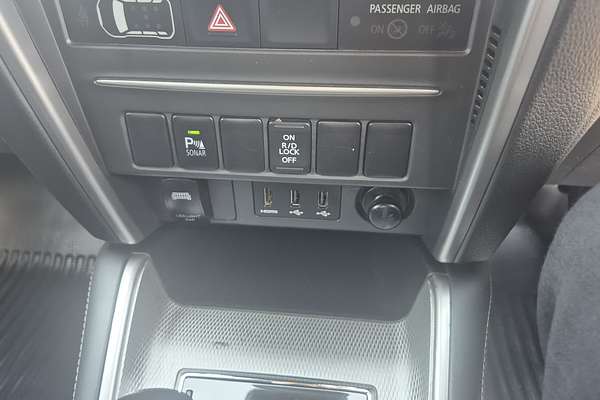 2020 Mitsubishi Triton GLX+ MR 4X4