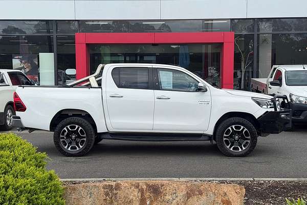 2021 Toyota Hilux SR5 GUN126R 4X4