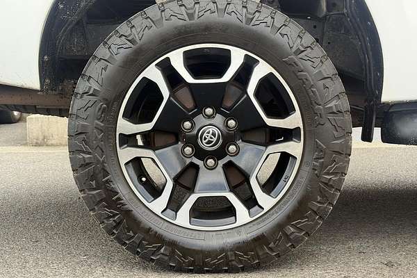 2021 Toyota Hilux SR5 GUN126R 4X4