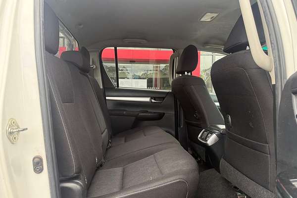 2021 Toyota Hilux SR5 GUN126R 4X4
