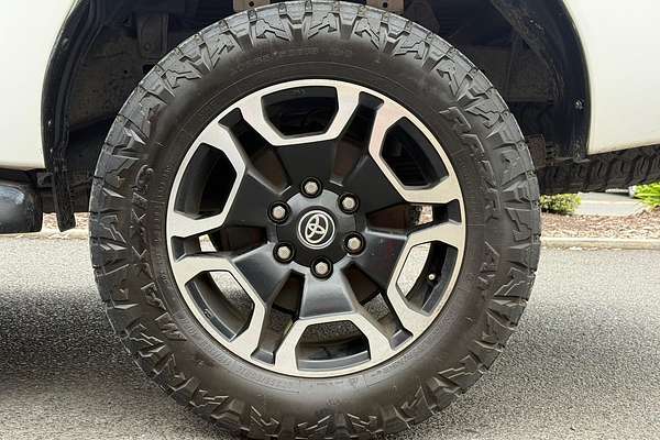 2021 Toyota Hilux SR5 GUN126R 4X4