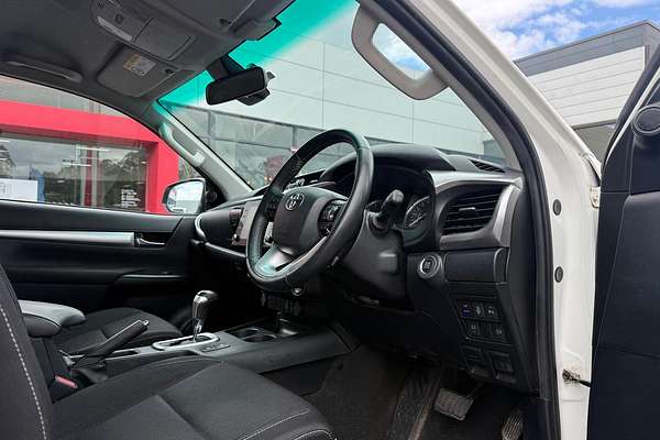 2021 Toyota Hilux SR5 GUN126R 4X4