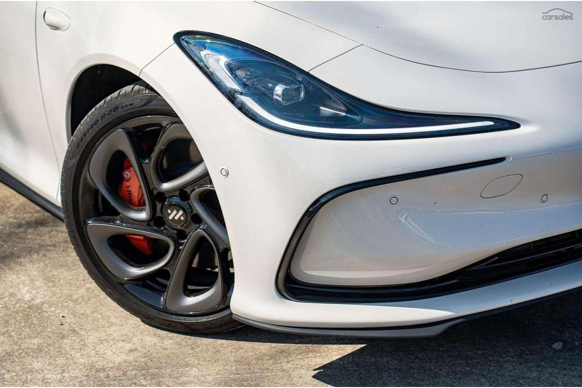 2025 MG IM5 Performance P12L