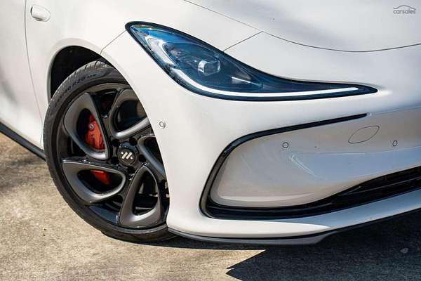 2025 MG IM5 Performance P12L