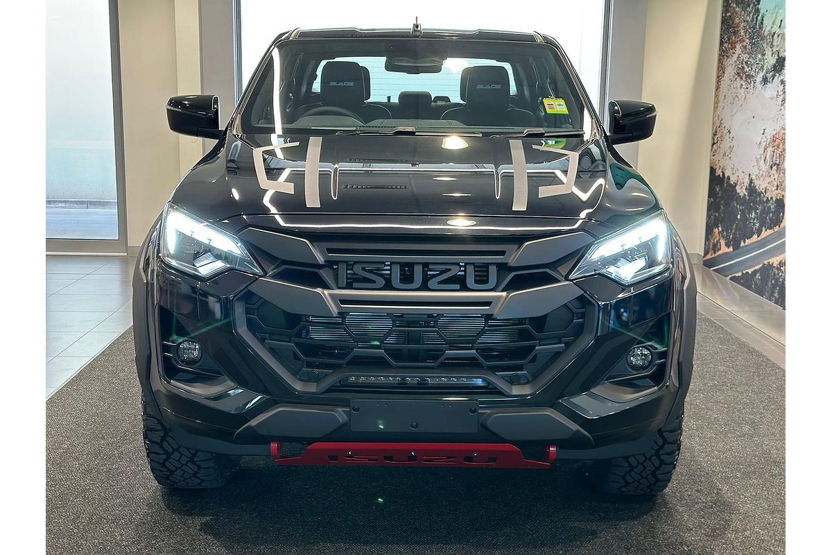 2025 Isuzu D-MAX BLADE 4X4