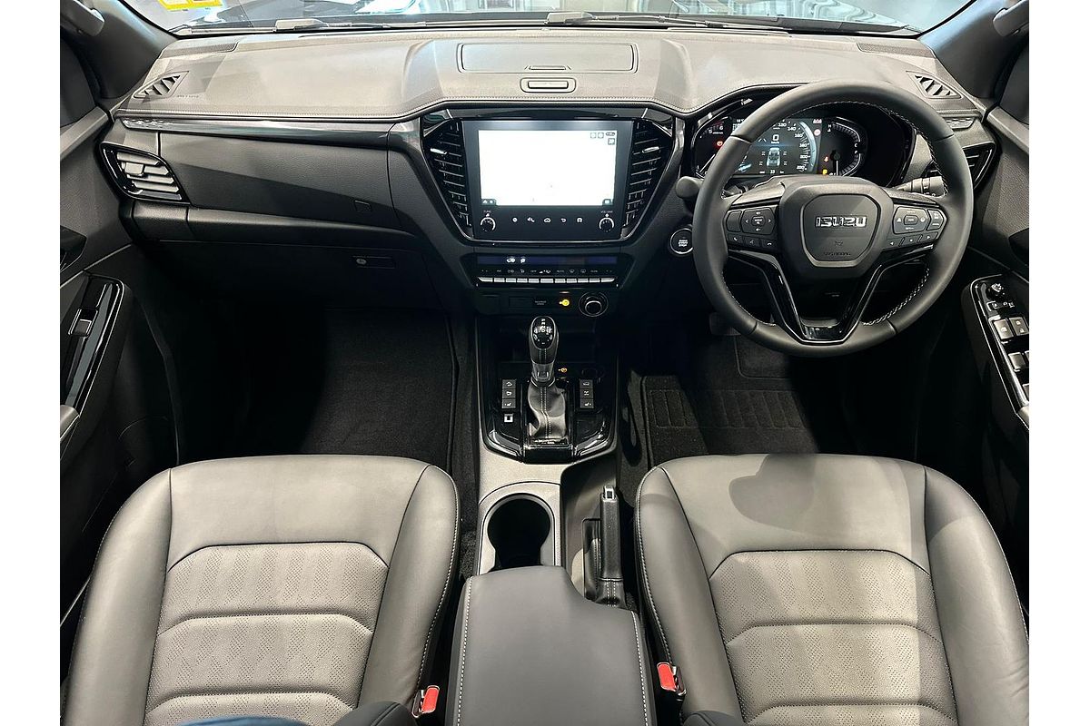 2025 Isuzu D-MAX BLADE 4X4