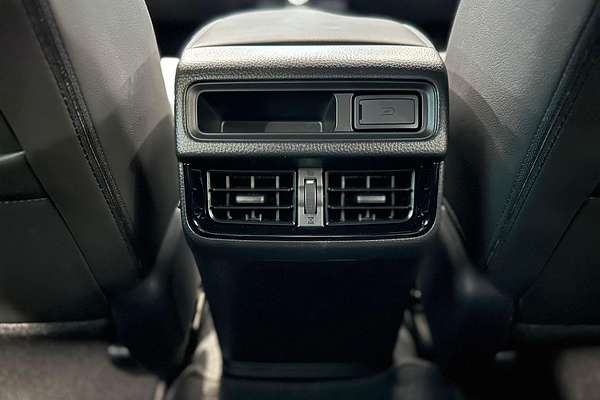 2025 Isuzu D-MAX BLADE 4X4