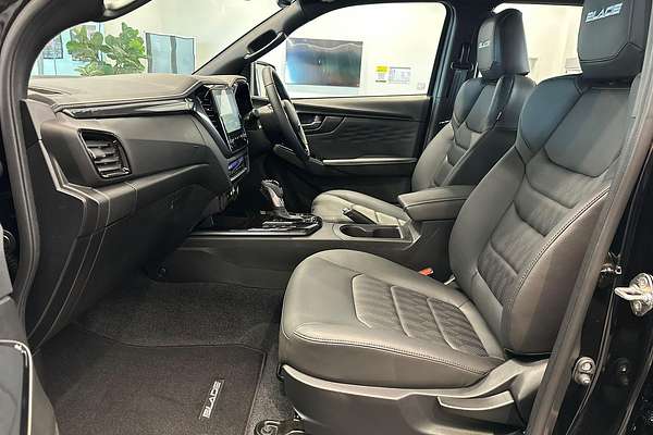 2025 Isuzu D-MAX BLADE 4X4