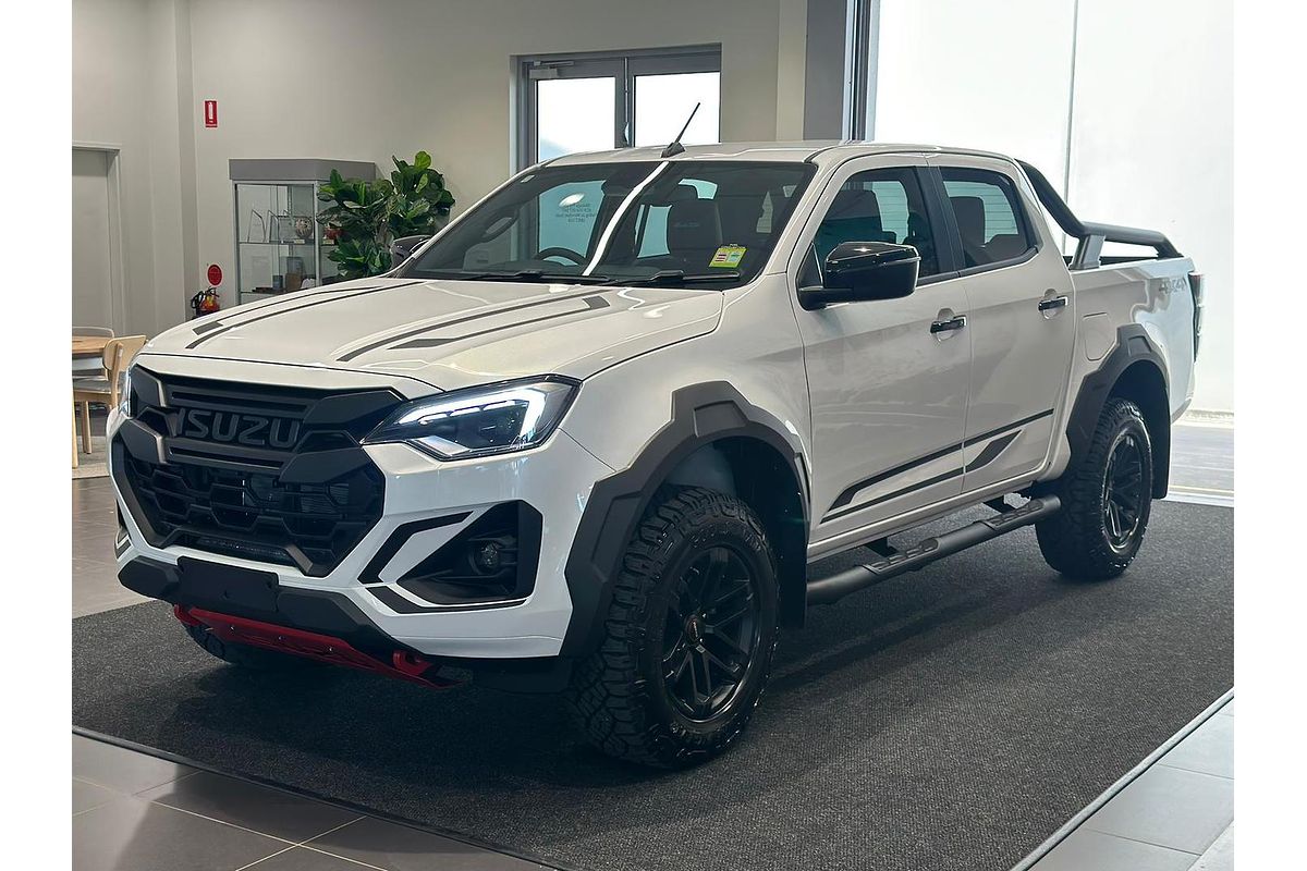 2025 Isuzu D-MAX BLADE 4X4
