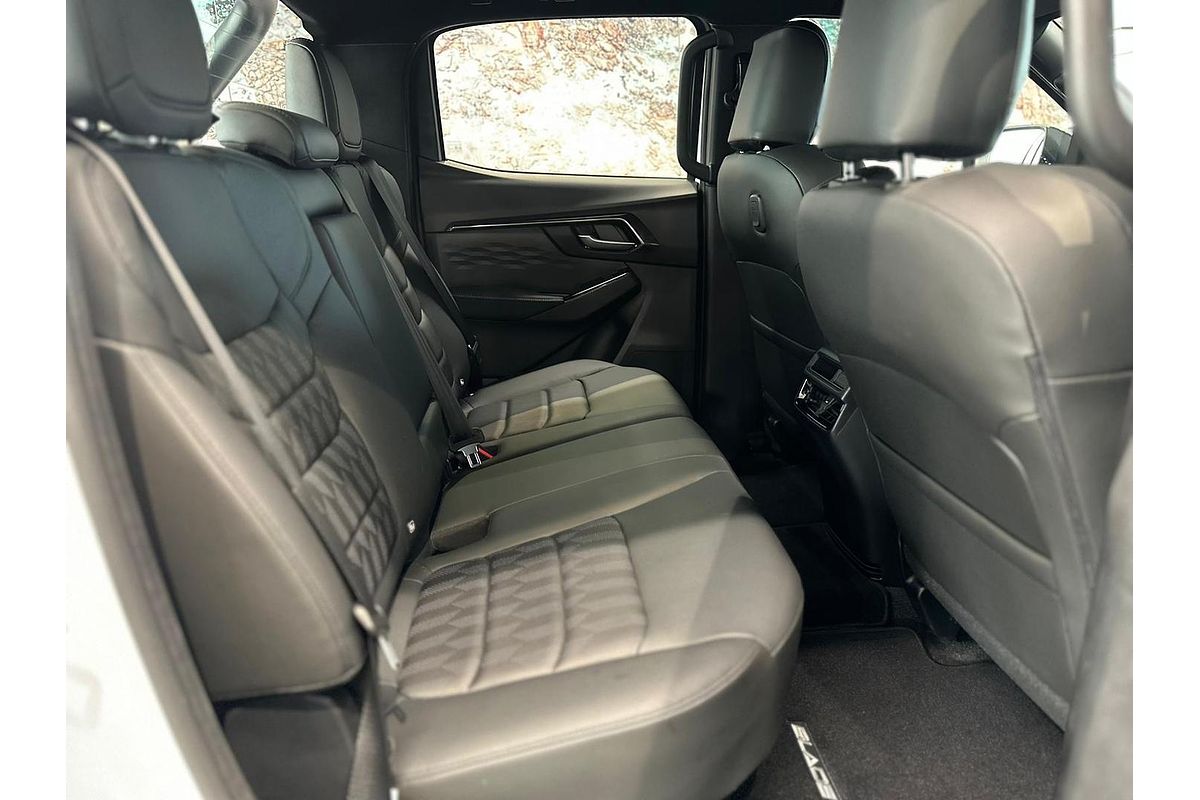 2025 Isuzu D-MAX BLADE 4X4