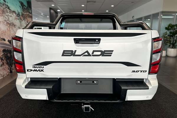 2025 Isuzu D-MAX BLADE 4X4