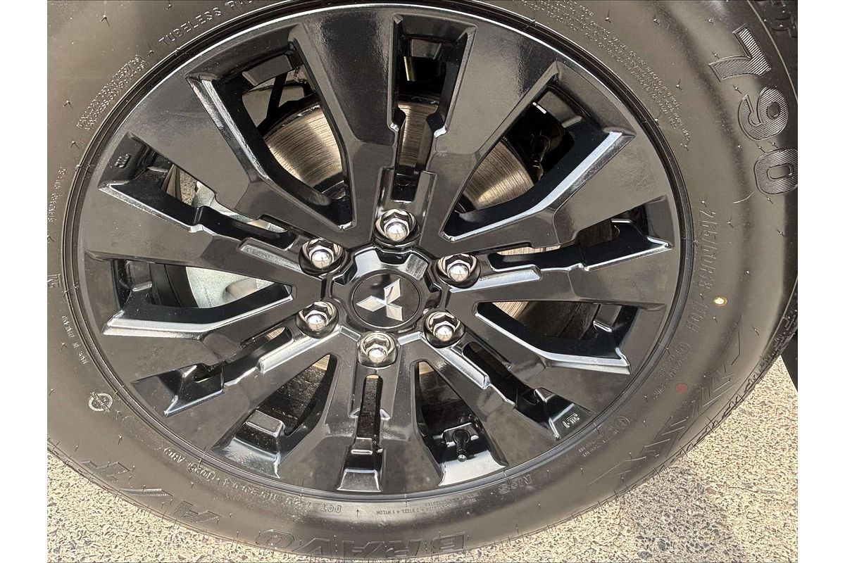 2025 Mitsubishi Triton GSR MV 4X4