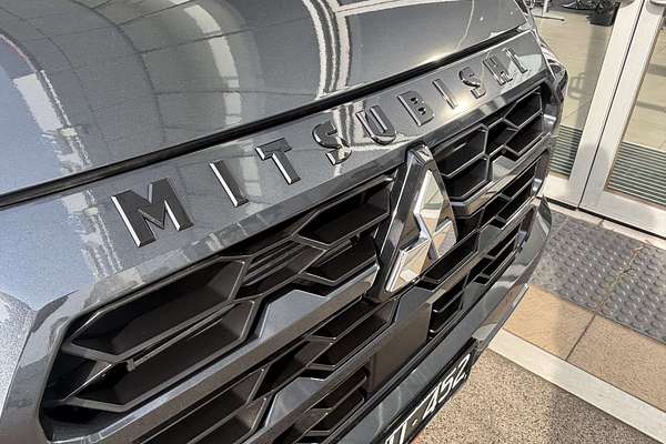 2025 Mitsubishi Triton GSR MV 4X4