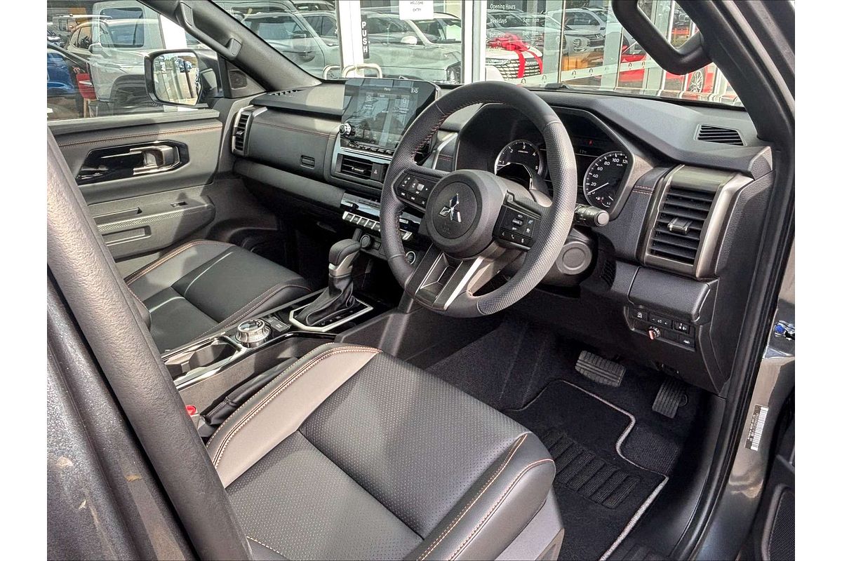 2025 Mitsubishi Triton GSR MV 4X4