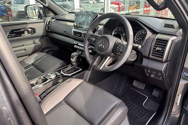 2025 Mitsubishi Triton GSR MV 4X4