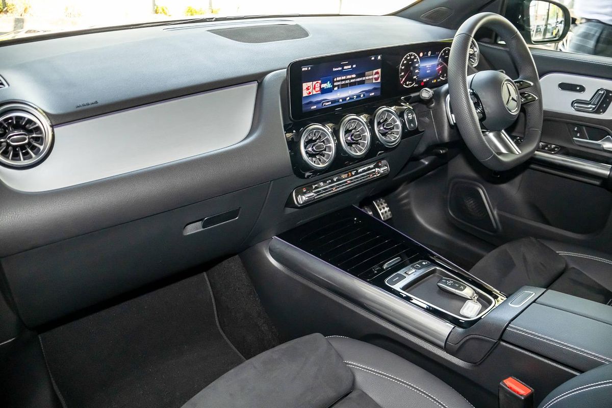 2025 Mercedes-Benz GLA-Class GLA200 H247