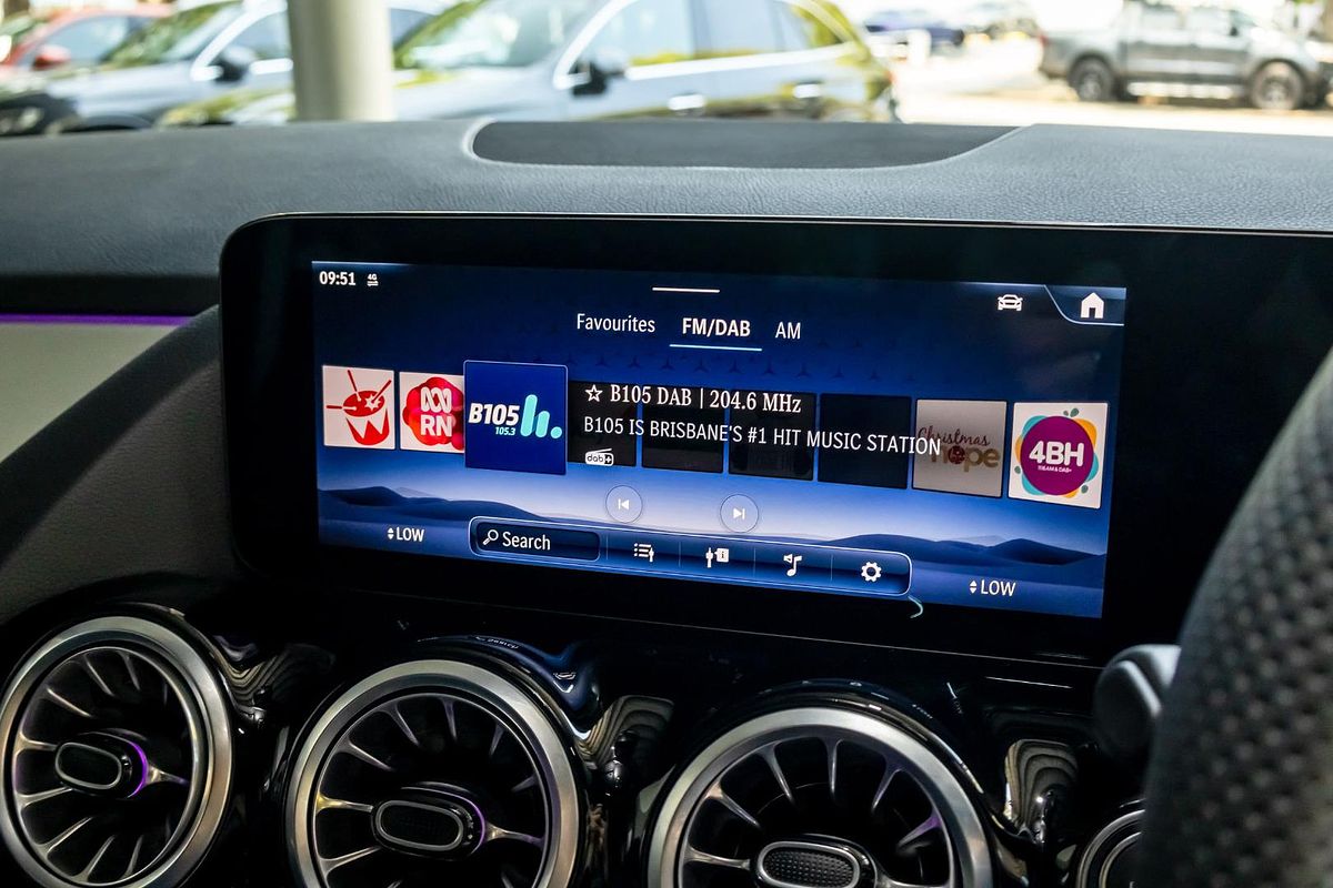 2025 Mercedes-Benz GLA-Class GLA200 H247