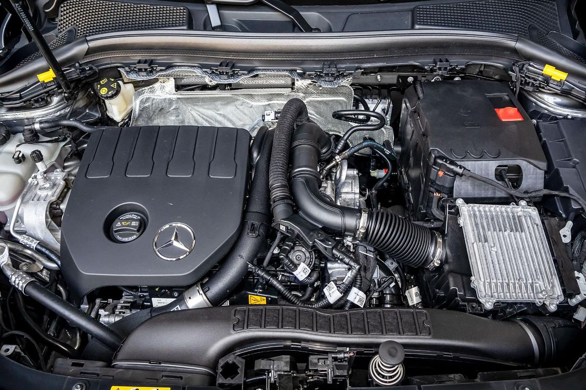 2025 Mercedes-Benz GLA-Class GLA200 H247