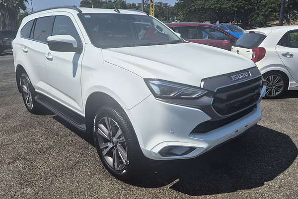2023 Isuzu MU-X LS-T