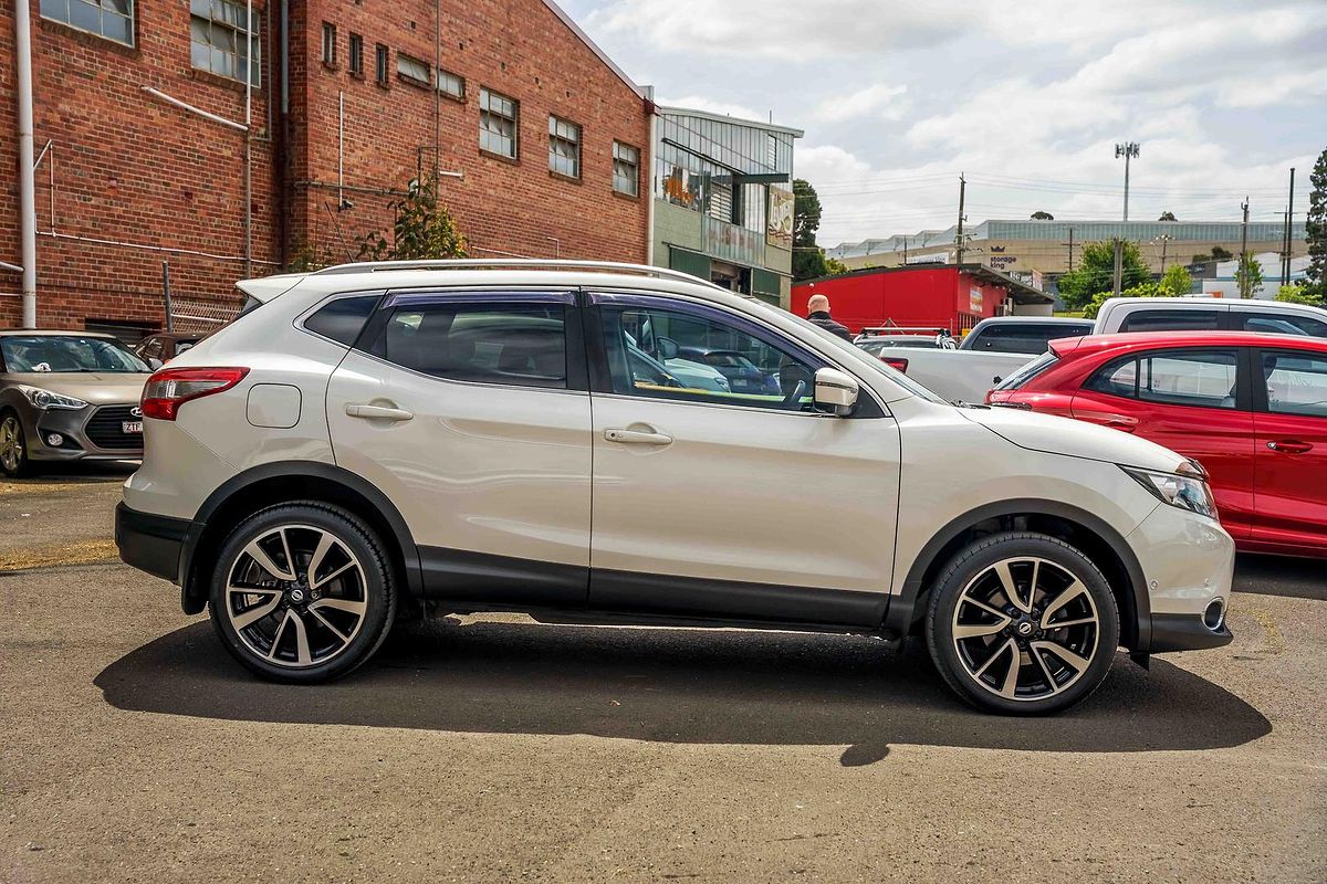 2017 Nissan QASHQAI Ti J11
