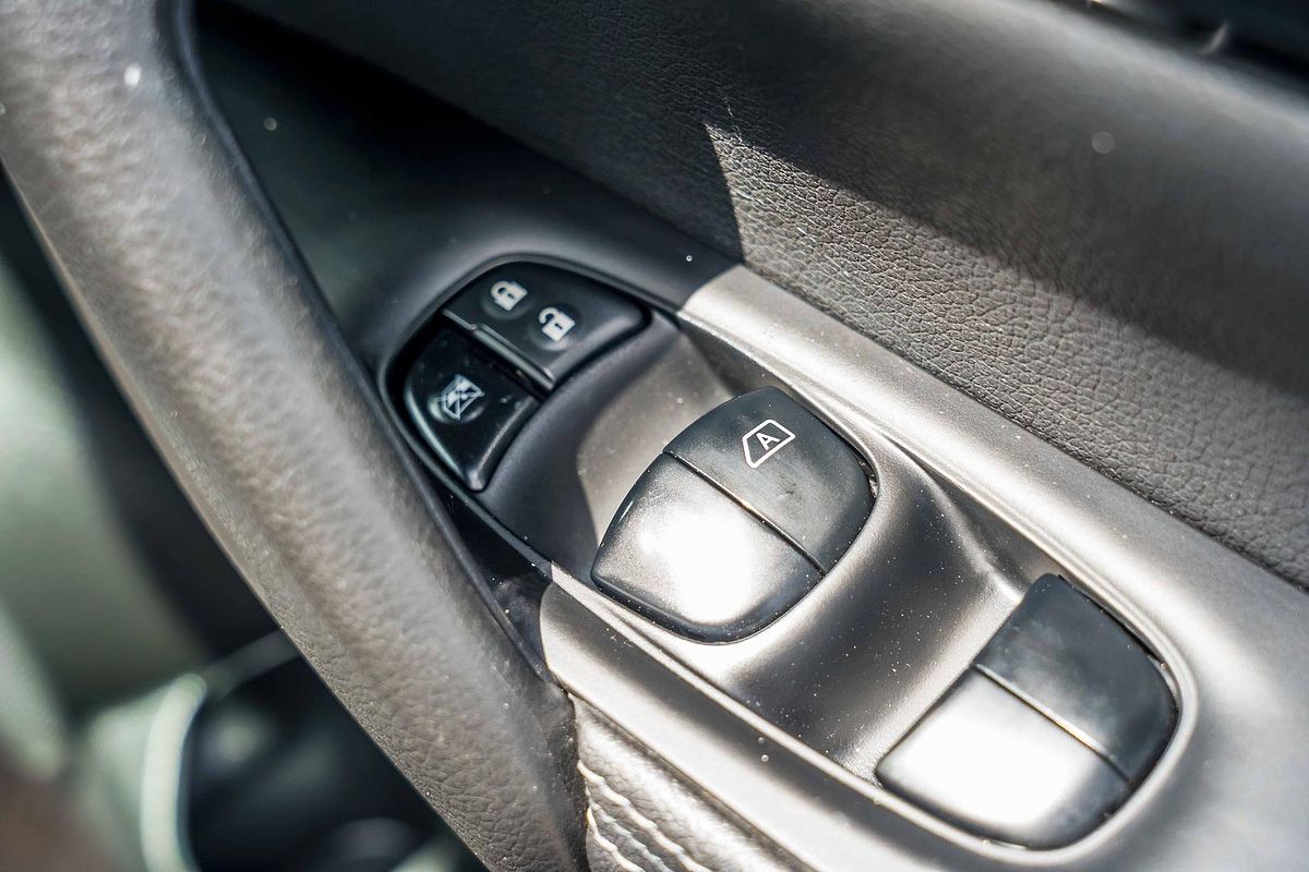 2017 Nissan QASHQAI Ti J11