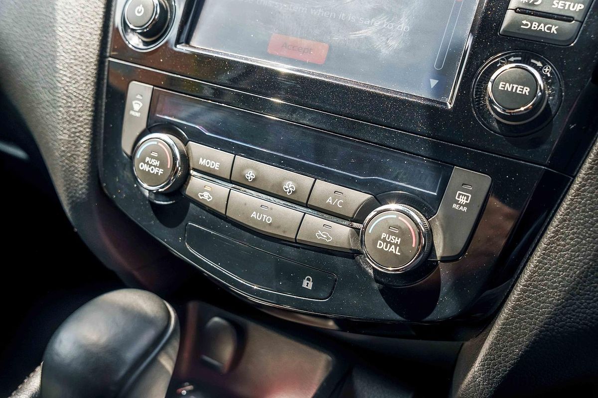 2017 Nissan QASHQAI Ti J11