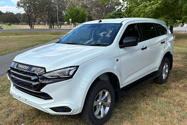 2024 Isuzu MU-X LS-M