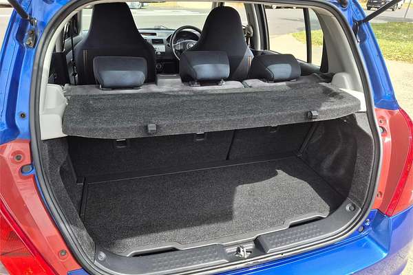 2010 Suzuki Swift RE4 RS415