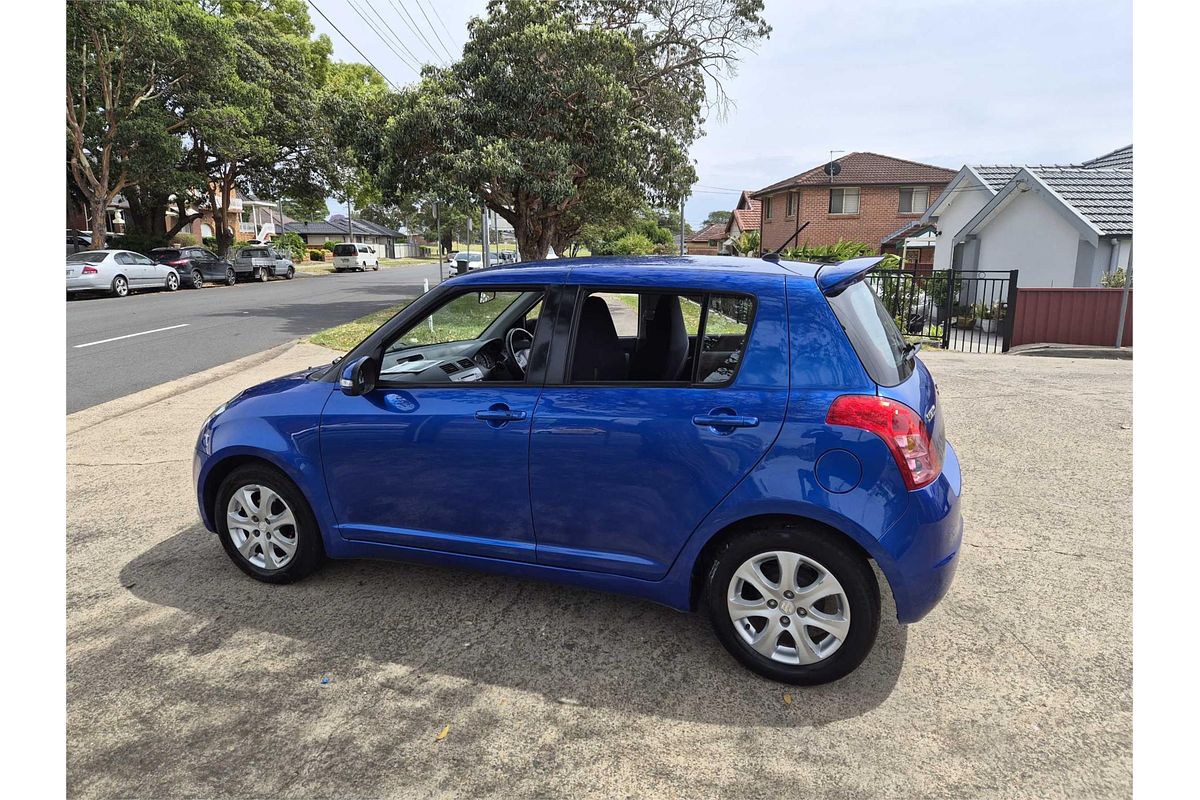 2010 Suzuki Swift RE4 RS415