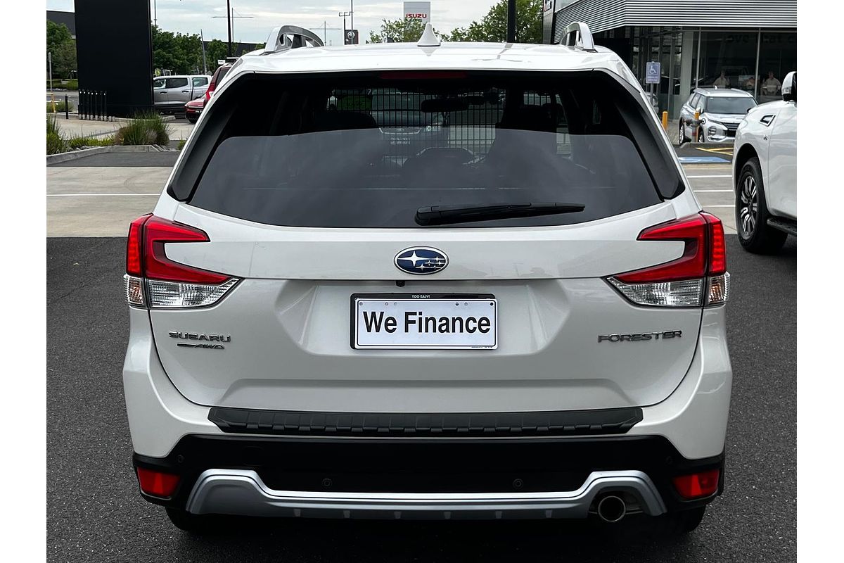 2022 Subaru Forester 2.5i-S S5