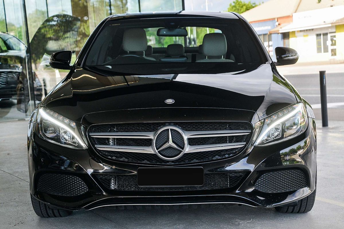 2017 Mercedes-Benz C-Class C200 W205