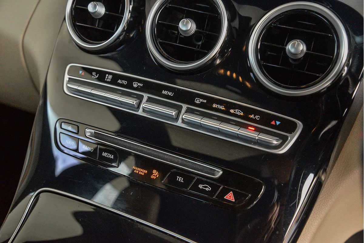 2017 Mercedes-Benz C-Class C200 W205