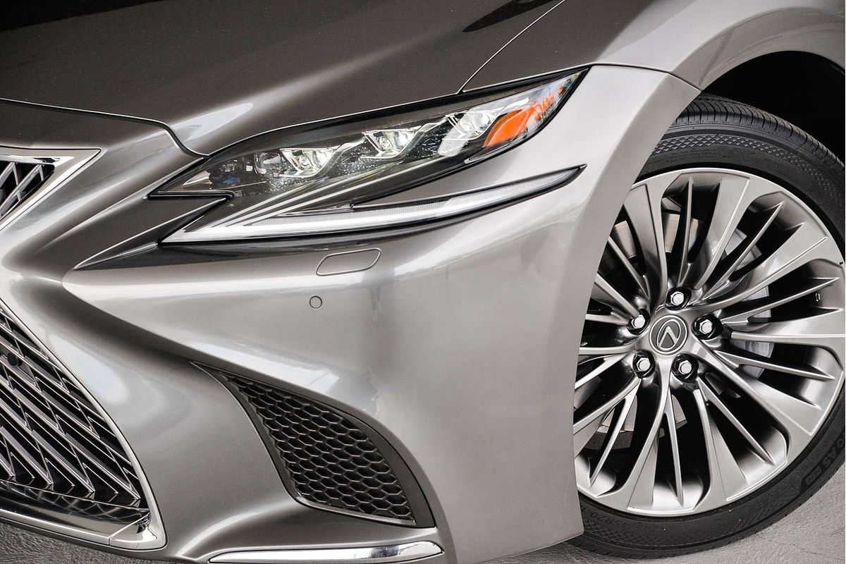 2018 Lexus LS LS500h Sports Luxury GVF50R