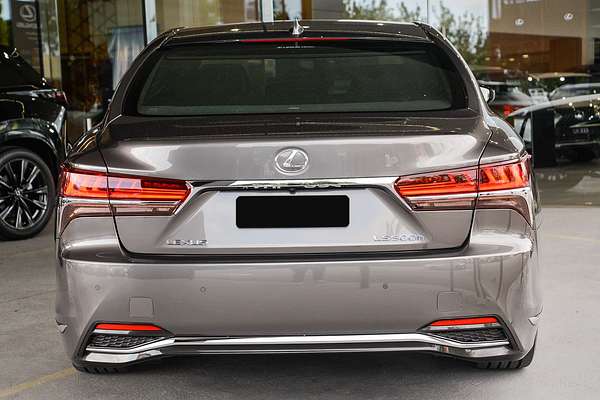2018 Lexus LS LS500h Sports Luxury GVF50R
