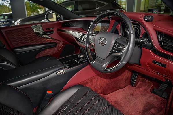 2018 Lexus LS LS500h Sports Luxury GVF50R