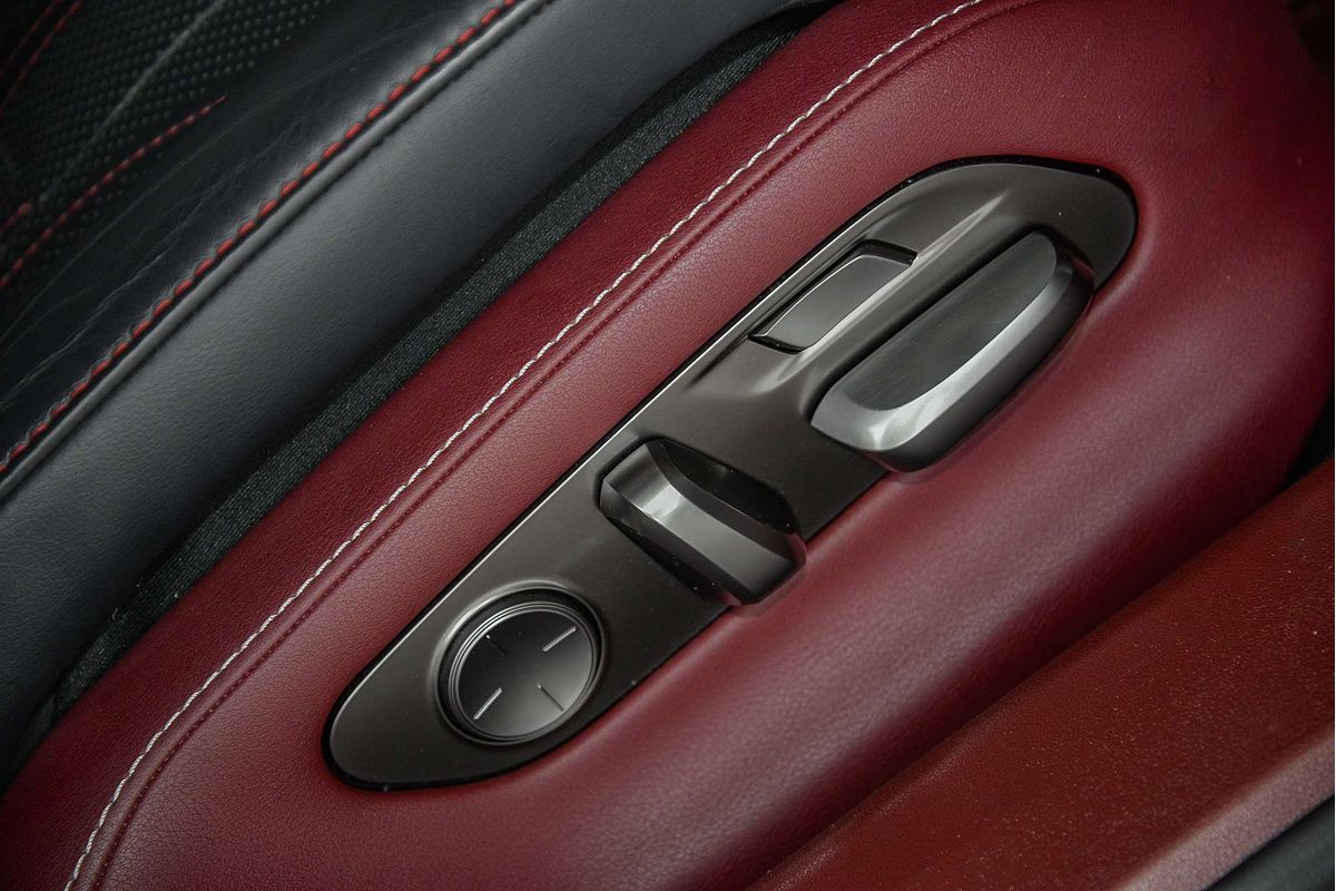 2018 Lexus LS LS500h Sports Luxury GVF50R