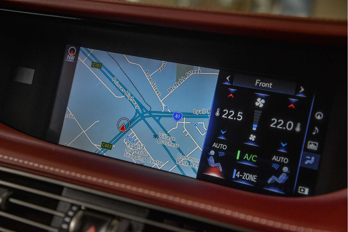 2018 Lexus LS LS500h Sports Luxury GVF50R