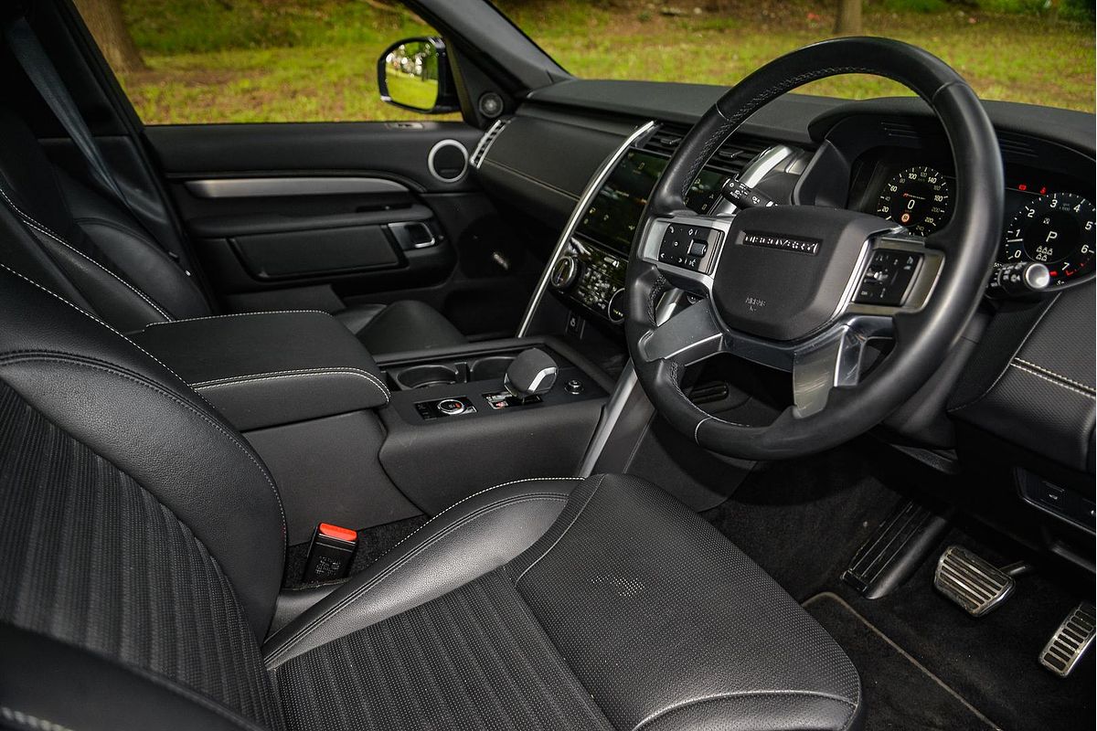 2023 Land Rover Discovery P360 R-Dynamic SE Series 5