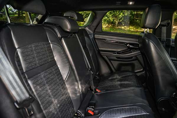 2023 Land Rover Range Rover Evoque P300e R-Dynamic HSE L551