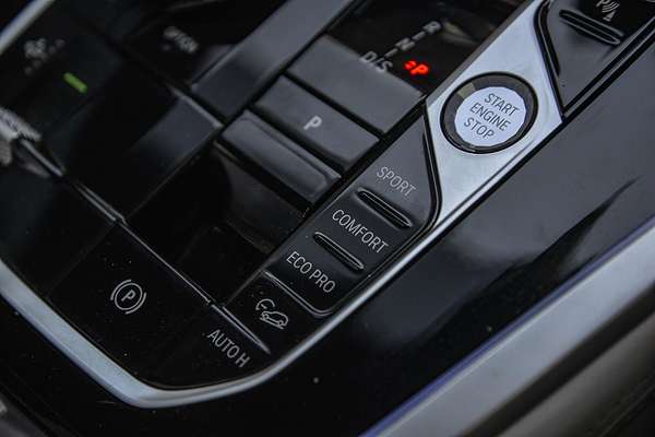 2023 BMW X7 xDrive40d Design Pure Excellence G07 LCI