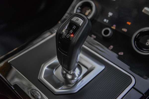 2023 Land Rover Range Rover Evoque P300e R-Dynamic HSE L551