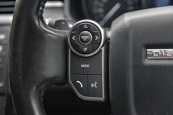 2020 Land Rover Discovery SD6 SE Series 5