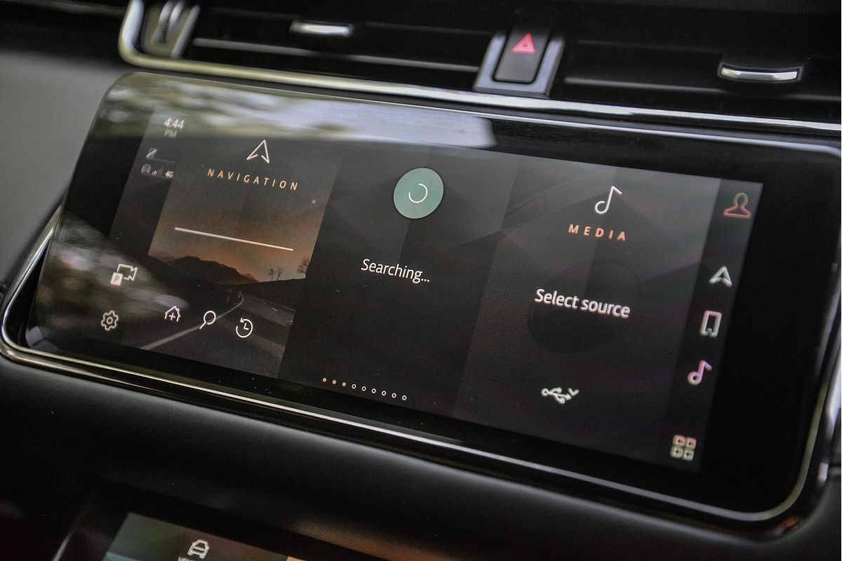 2023 Land Rover Range Rover Evoque P300e R-Dynamic HSE L551