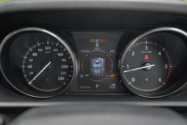 2020 Land Rover Discovery SD6 SE Series 5