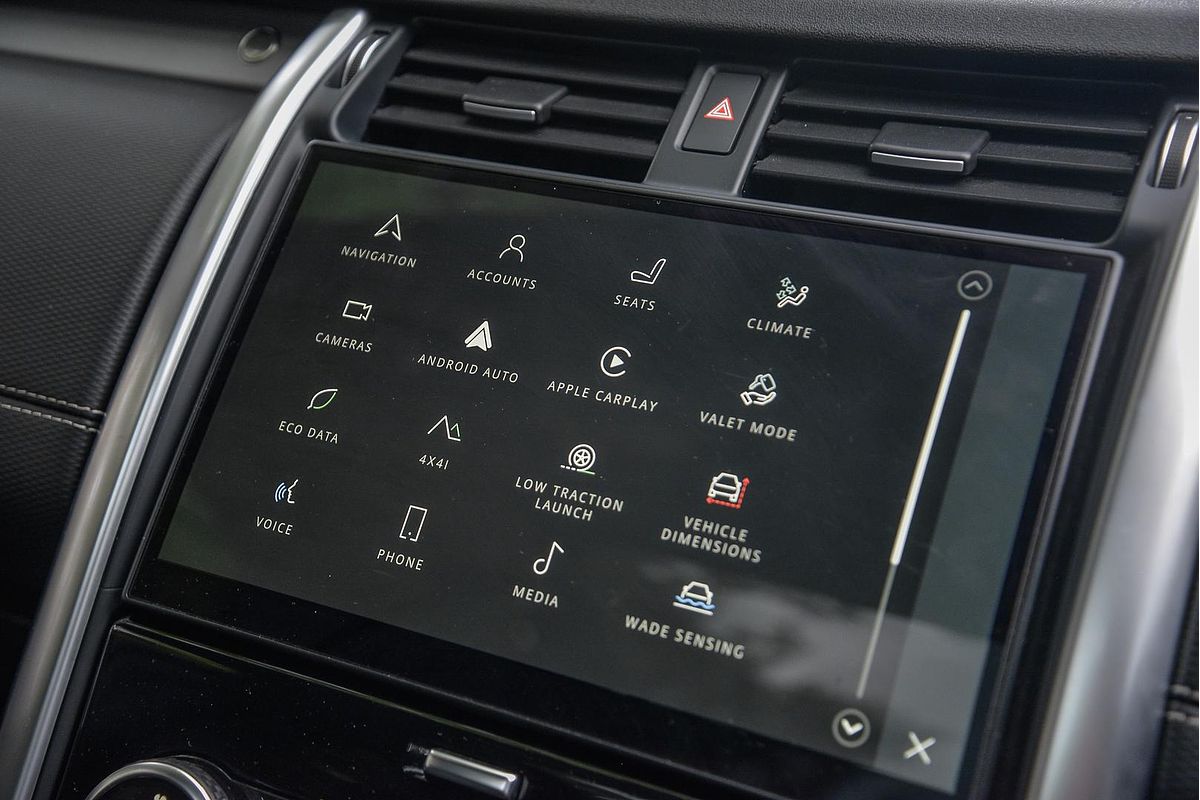 2023 Land Rover Discovery P360 R-Dynamic SE Series 5