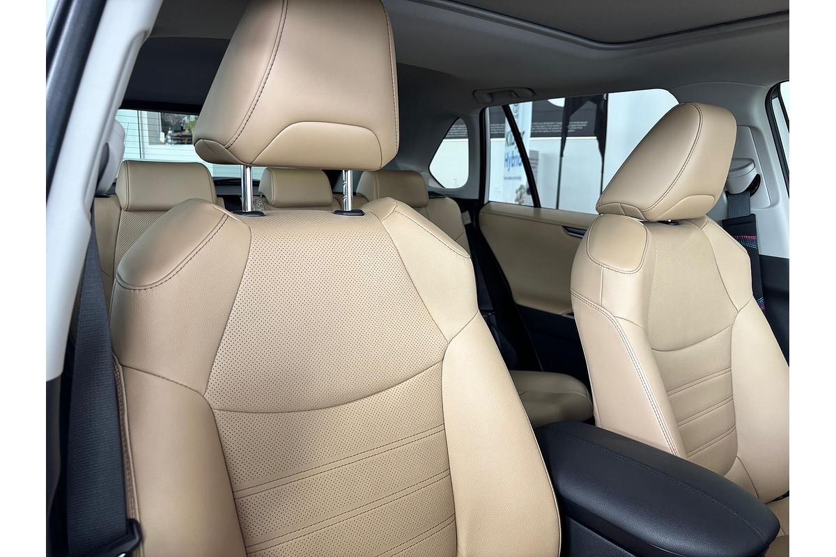 2024 Toyota RAV4 Cruiser AXAH54R