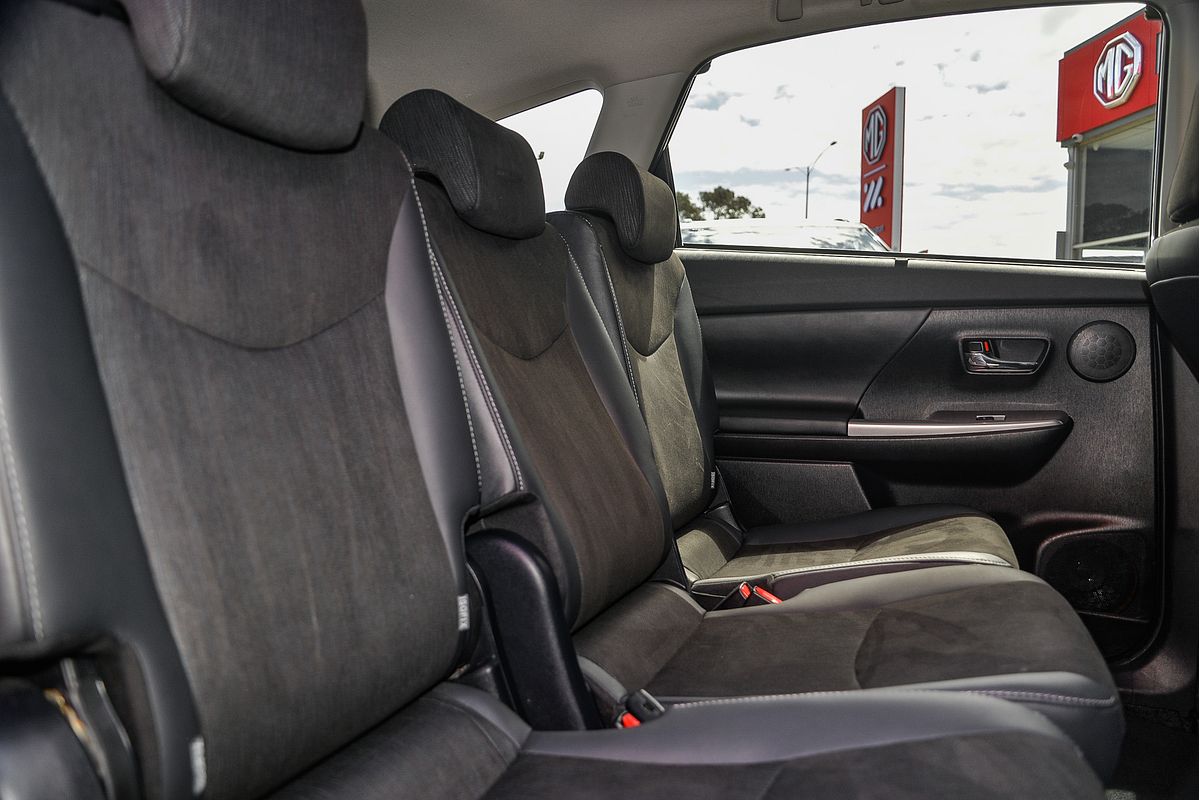 2019 Toyota Prius V ZVW40R